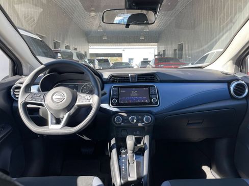 Used 2025 Nissan Versa SV image 31