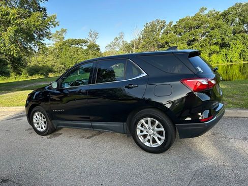 Used 2019 Chevrolet Equinox LT w/ Driver Convenience Package FWD image 3