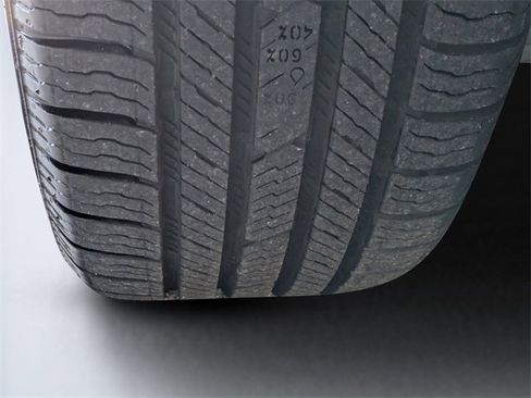 Used 2016 Ford Focus SE w/ Reverse Sensing Package image 10