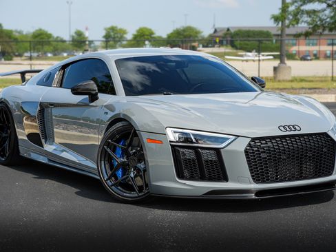 Used 2018 Audi R8 V10 plus AWD/4WD image 1