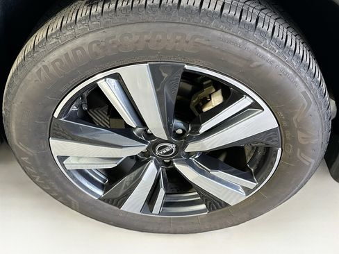 Used 2023 Nissan Rogue SL w/ SL Premium Package AWD/4WD image 11