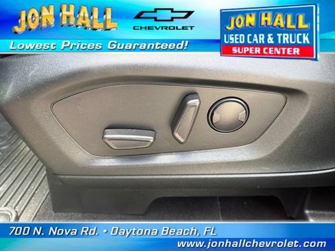 Used 2020 Ford Explorer XLT w/ Equipment Group 202A AWD/4WD image 19
