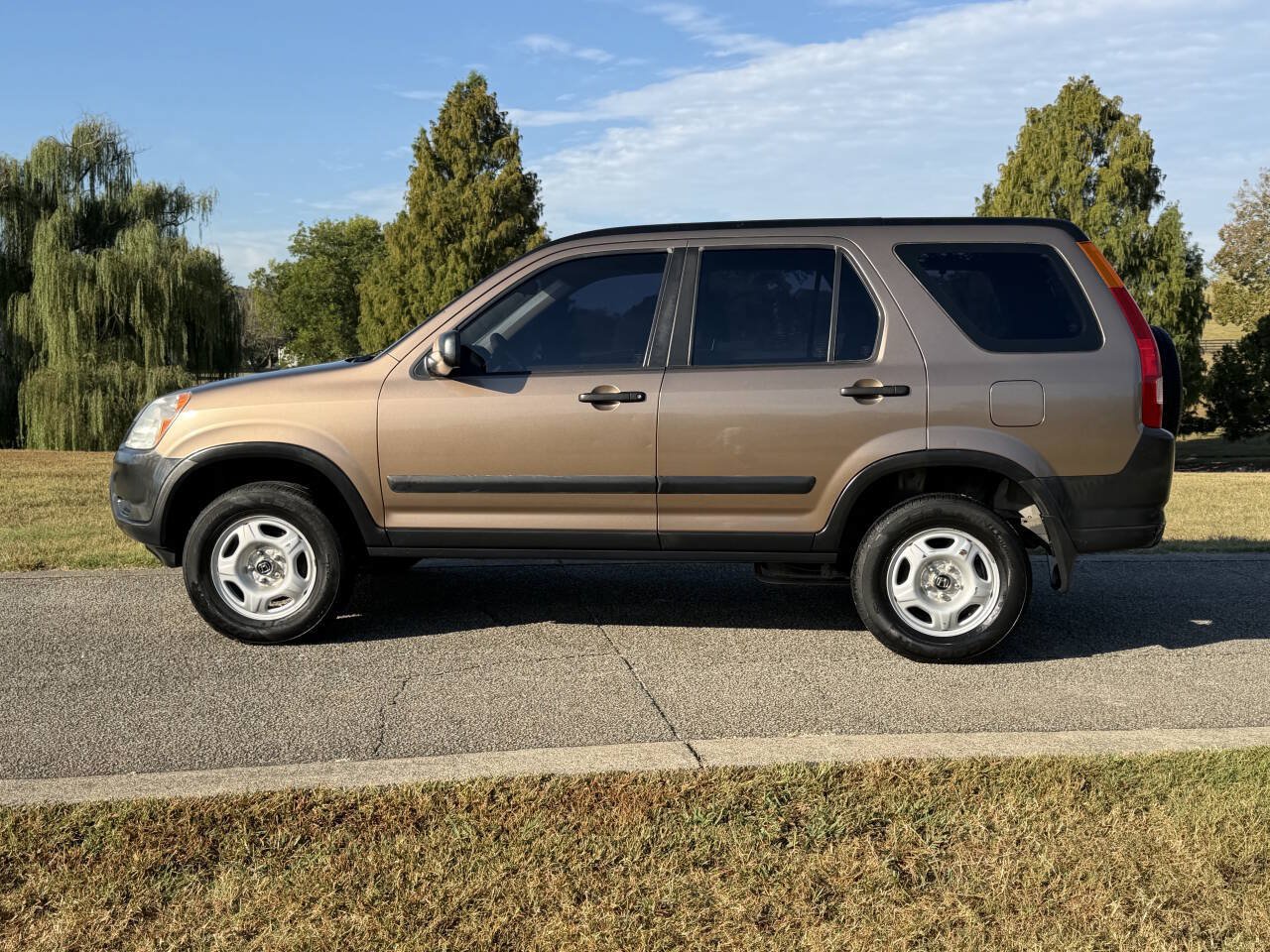 Used 2003 Honda CR-V LX image 4