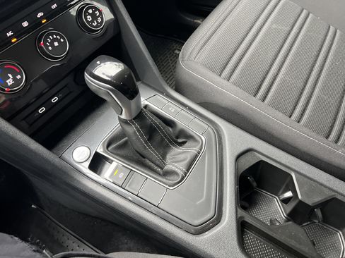 Certified 2024 Volkswagen Tiguan S FWD image 23