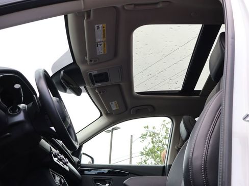 Certified 2023 Honda Pilot Touring image 35