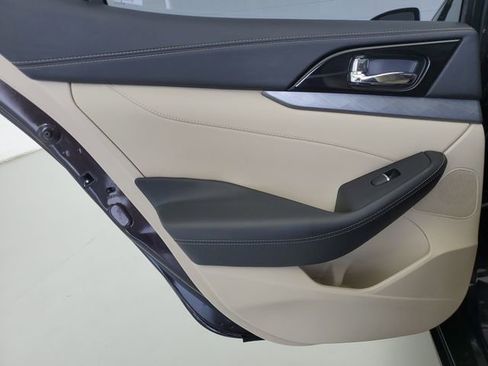 Used 2016 Nissan Maxima 3.5 SV FWD image 15
