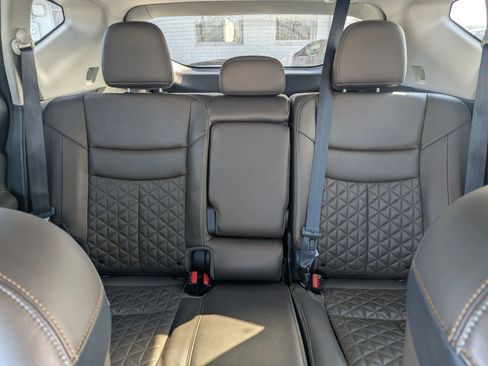 Used 2021 Nissan Murano Platinum image 19