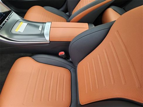 New 2025 Mercedes-Benz C 300 4MATIC Sedan image 8