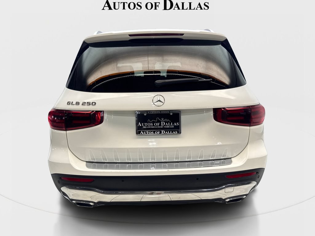 Used 2025 Mercedes-Benz GLB 250 w/ Exclusive Package image 8