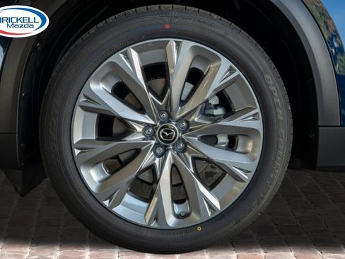 Used 2026 MAZDA CX-90 3.3 Turbo w/ Preferred Package AWD/4WD image 39