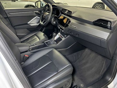 Used 2025 Audi Q3 2.0T Premium AWD/4WD image 11