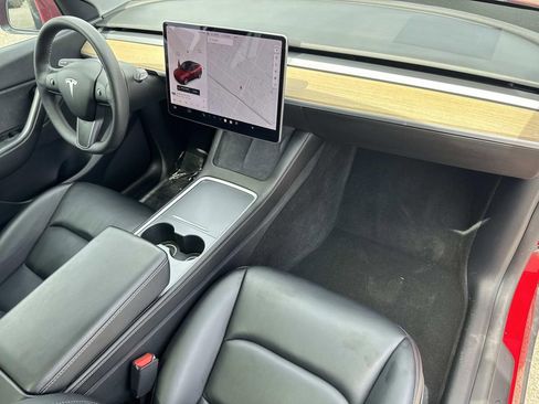 Used 2021 Tesla Model Y Long Range AWD/4WD image 29