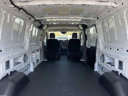 New 2025 Ford Transit 250 Low Roof image 20