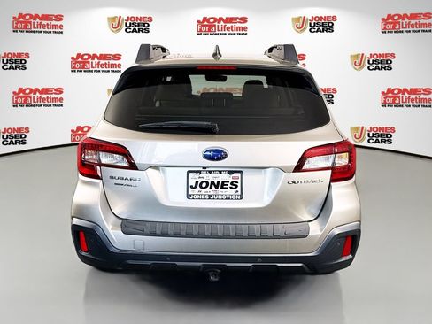 Used 2019 Subaru Outback 2.5i Limited AWD/4WD image 17