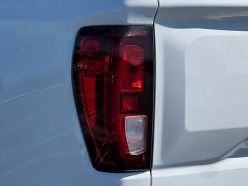 Used 2023 GMC Sierra 1500 Elevation image 46