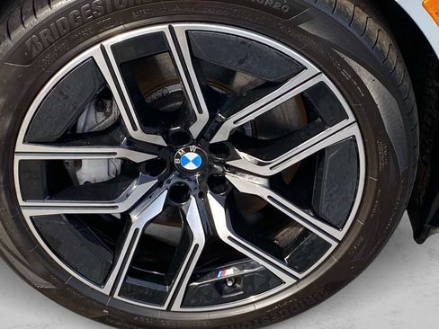 Used 2023 BMW 760i xDrive AWD/4WD image 24