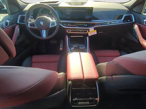 New 2026 BMW X6 xDrive40i w/ Climate Comfort Package image 15