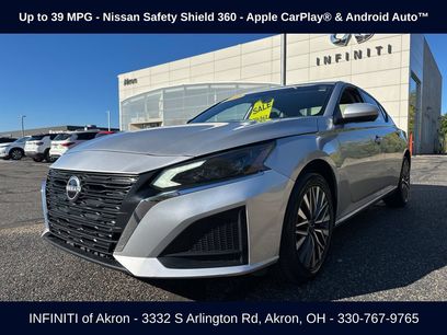 Used 2023 Nissan Altima 2.5 SV w/ SV Premium Package
