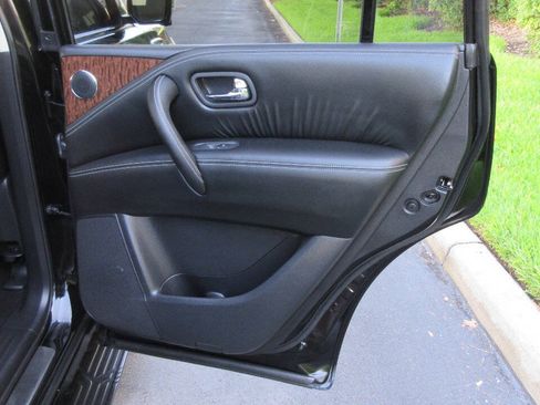Used 2020 Nissan Armada SL w/ Premium Package RWD image 30