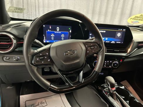 Used 2025 Chevrolet Trax RS w/ Driver Confidence Package image 15