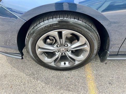 Used 2023 Honda Accord EX image 36