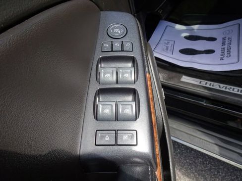 Used 2018 Chevrolet Tahoe Premier AWD/4WD image 12