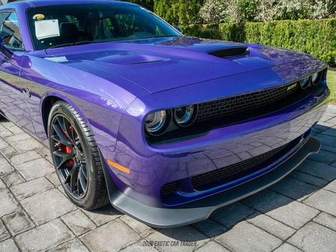 Used 2016 Dodge Challenger SRT Hellcat image 69