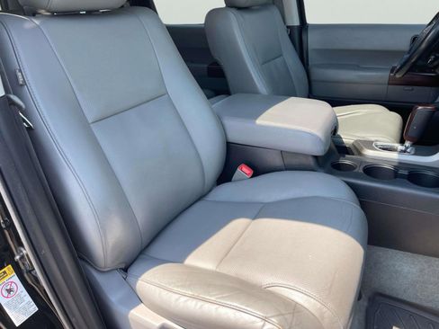 Used 2011 Toyota Sequoia Platinum AWD/4WD image 23