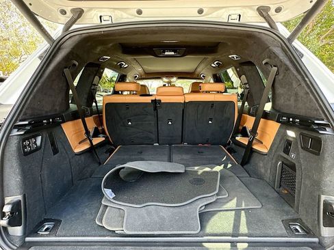 Used 2023 BMW X7 xDrive40i w/ M Sport Package image 27