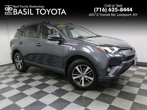 Used 2017 Toyota RAV4 XLE image 1