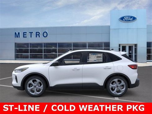 New 2025 Ford Escape ST-Line w/ Cold Weather Package image 4