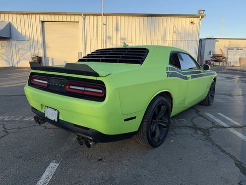 Used 2015 Dodge Challenger R/T w/ Quick Order Package 28B R/T image 5