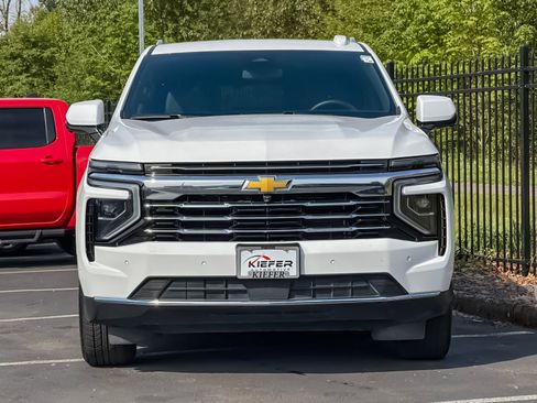 Used 2025 Chevrolet Tahoe LT AWD/4WD image 8