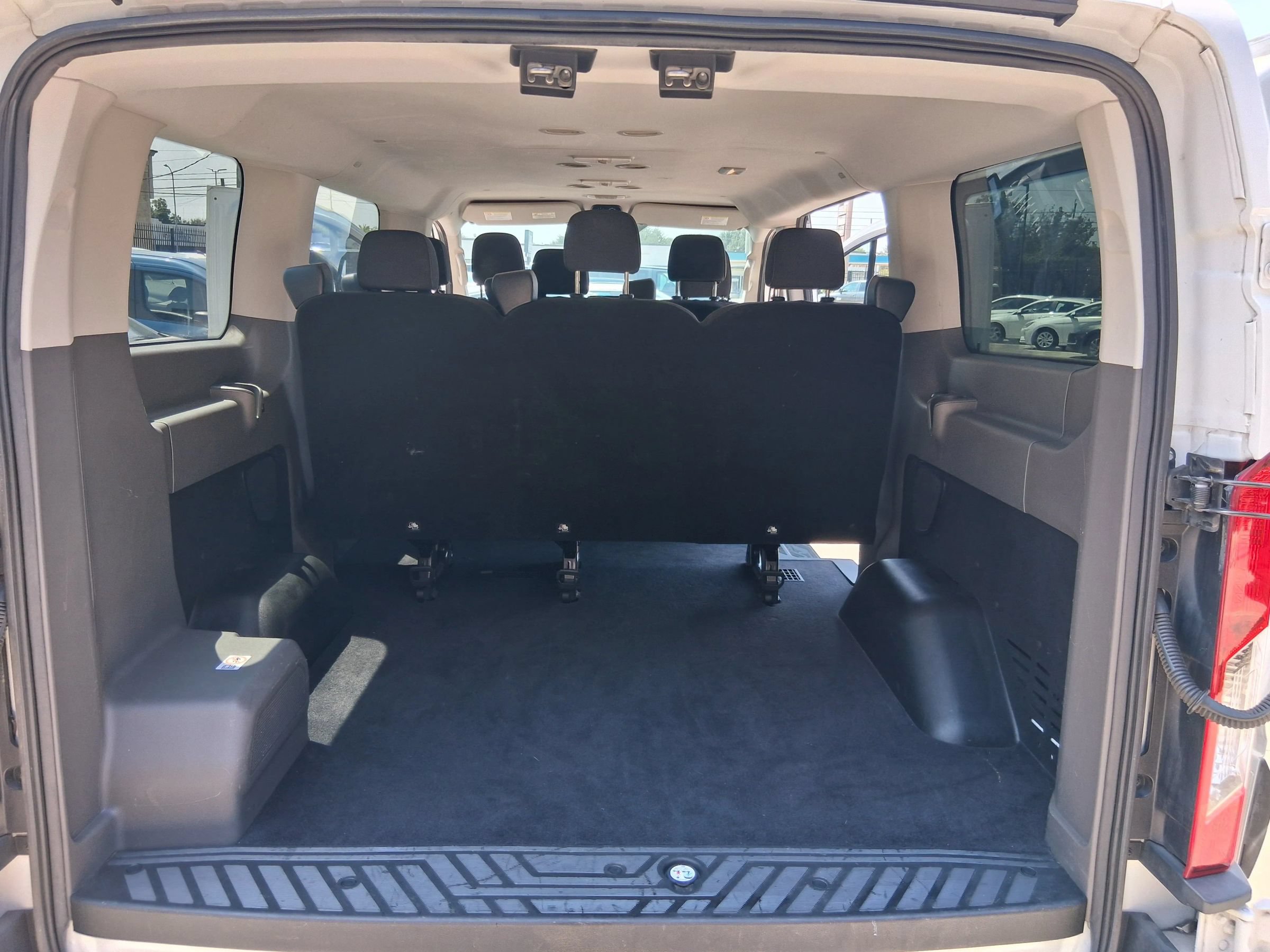 Used 2020 Ford Transit 150 XL RWD image 27