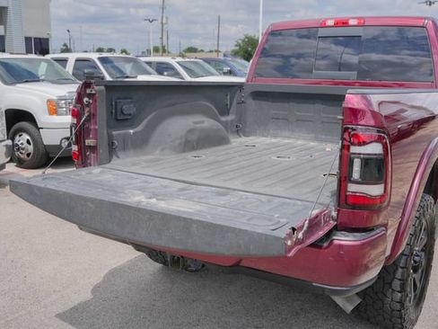 Used 2020 RAM 2500 Laramie w/ Night Edition AWD/4WD image 11