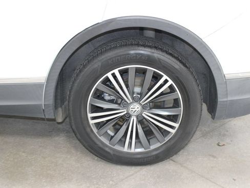 Used 2019 Volkswagen Tiguan SEL FWD image 50