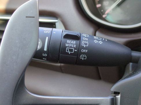 Used 2019 Maserati Levante S GranLusso image 28