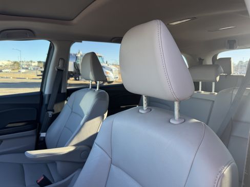 Used 2017 Honda Pilot EX-L image 14