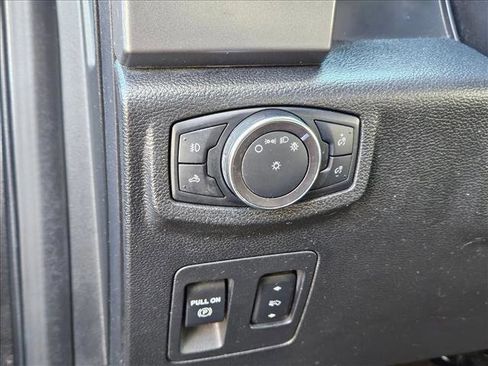 Used 2019 Ford F150 XLT w/ Equipment Group 302A Luxury image 10