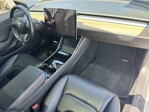 Used 2018 Tesla Model 3 Long Range RWD image 29