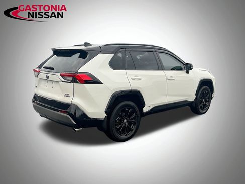 Used 2022 Toyota RAV4 XSE w/ XSE Grade Weather Package image 9
