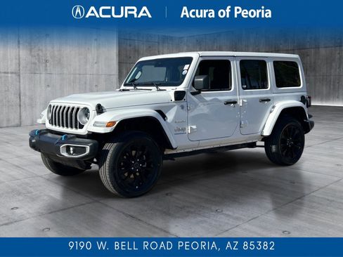 Used 2024 Jeep Wrangler Unlimited Sahara AWD/4WD image 1