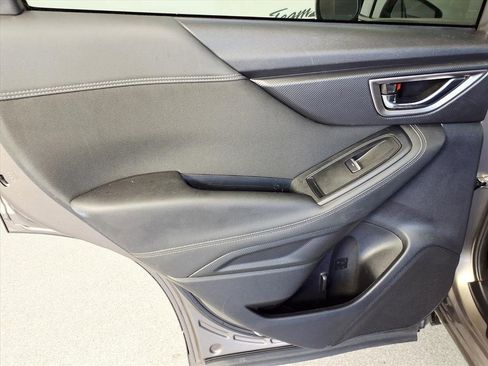 Used 2020 Subaru Forester Premium image 11