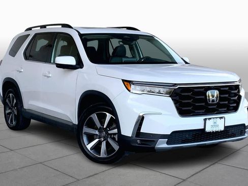 Used 2023 Honda Pilot Elite image 2
