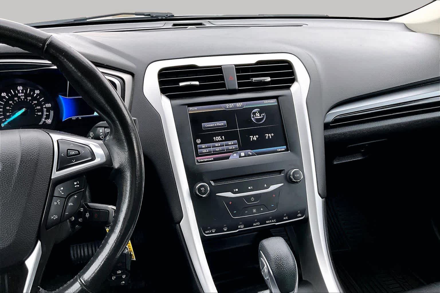 Used 2013 Ford Fusion SE FWD image 7