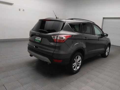 Used 2017 Ford Escape SE w/ Equipment Group 201A image 9