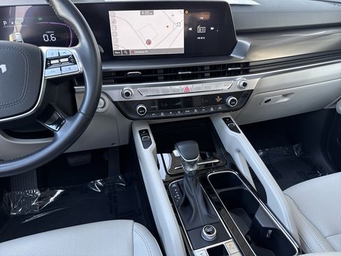 Used 2024 Kia Telluride S w/ S Sunroof Package FWD image 37