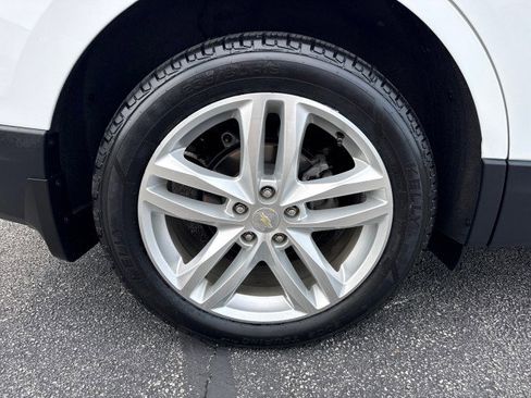 Used 2020 Chevrolet Equinox Premier AWD/4WD image 11