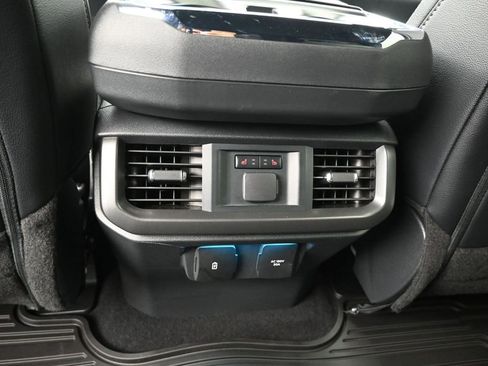 Used 2025 Ford F150 Lariat w/ Equipment Group 502A High AWD/4WD image 15