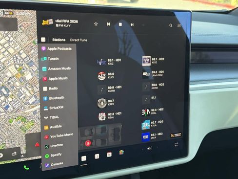 Used 2023 Tesla Model X Plaid image 17